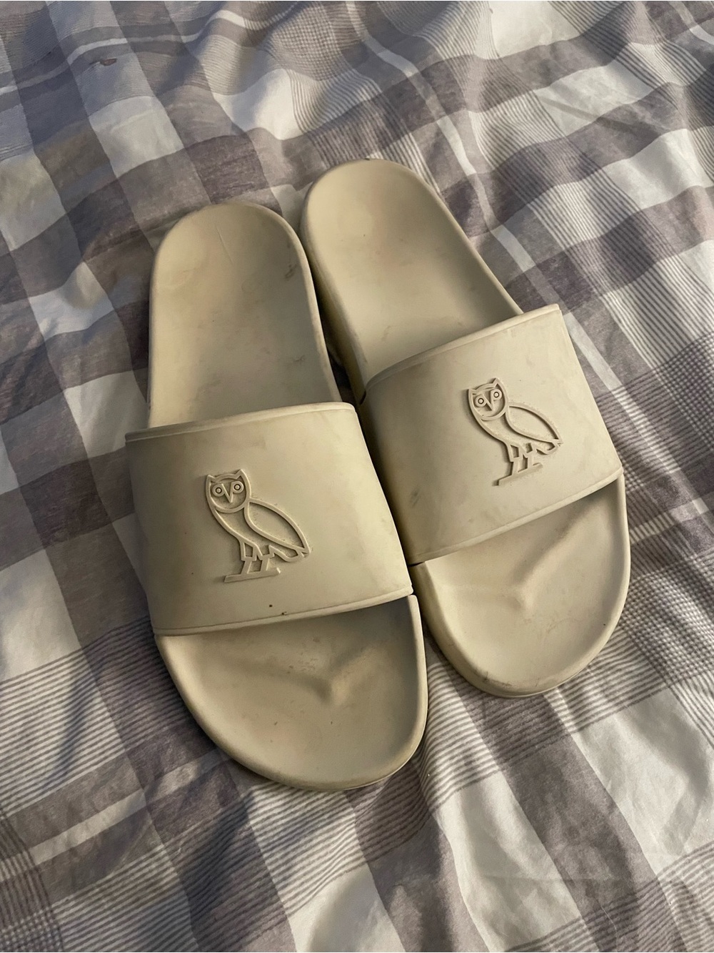OVO Cream Slide Sandals with Owl Logo - Men